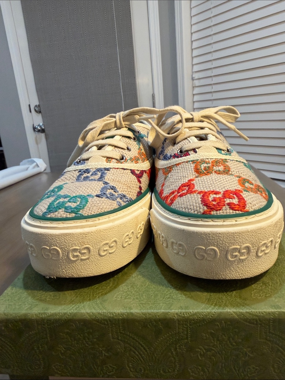 Gucci Multicolor GG Canvas Low-Top Sneakers - Picture 6 of 13